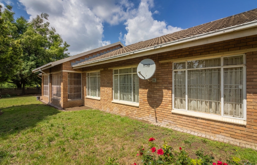 3 Bedroom Property for Sale in Uitsig Free State